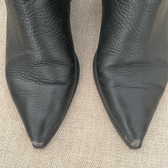 Everlane Black Pebbled Leather Boss Boot - Picture 2 of 11